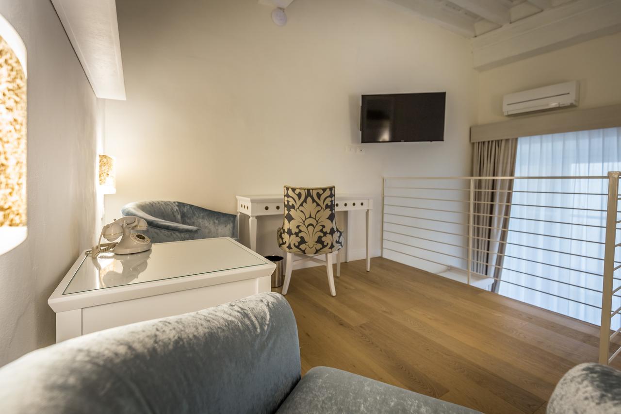 Residenza Alessandra Φλωρεντία Εξωτερικό φωτογραφία