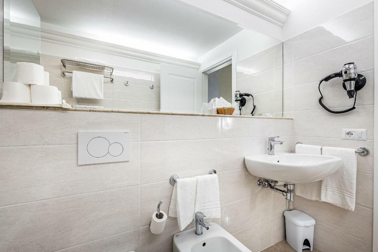 Residenza Alessandra Φλωρεντία Εξωτερικό φωτογραφία