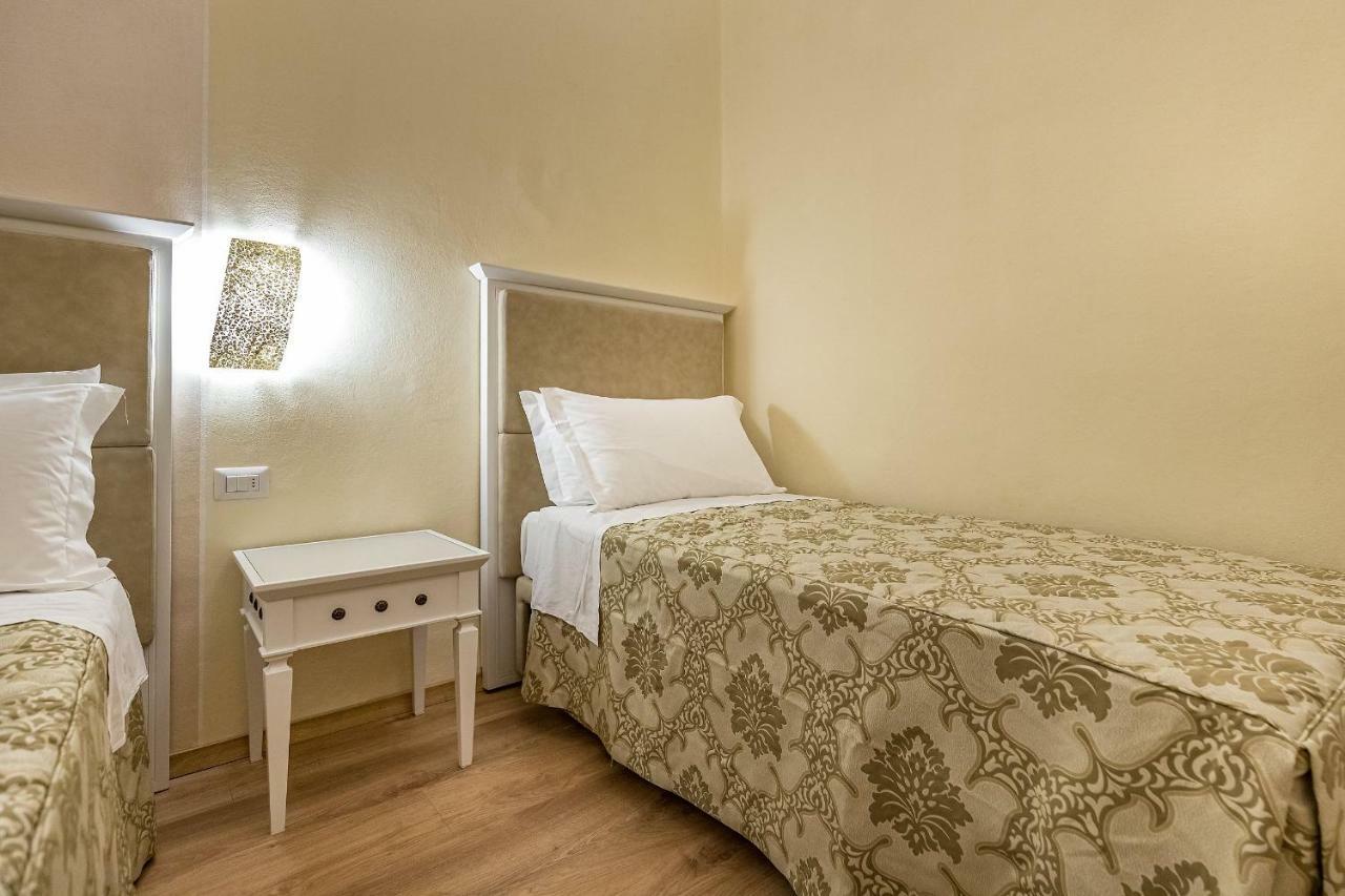 Residenza Alessandra Φλωρεντία Εξωτερικό φωτογραφία